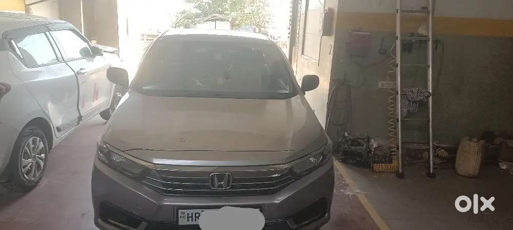 Honda Amaze  Gen 2023 Petrol Well Maintained