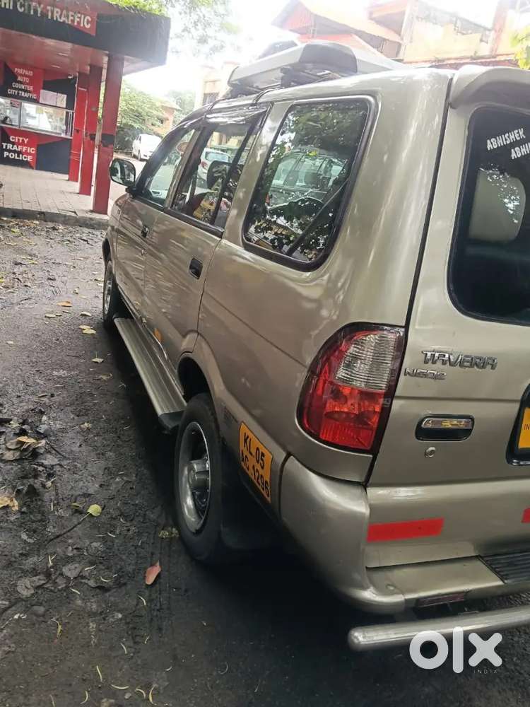 Chevrolet Tavera 2011 Diesel Well Maintained