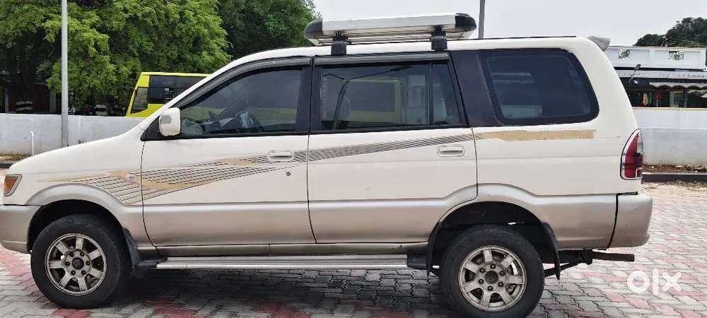 Chevrolet Tavera 2010