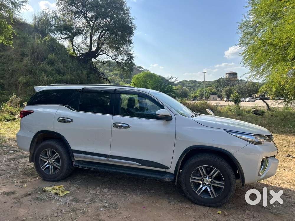 Toyota Fortuner 4x2 Diesel Manual Transmission