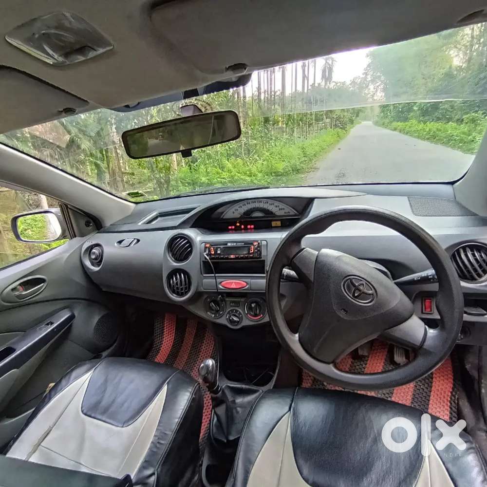Toyota Etios 2012 Petrol 90000 Km Driven