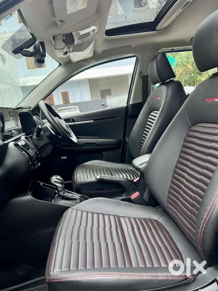 Kia Sonet, 2021, Petrol