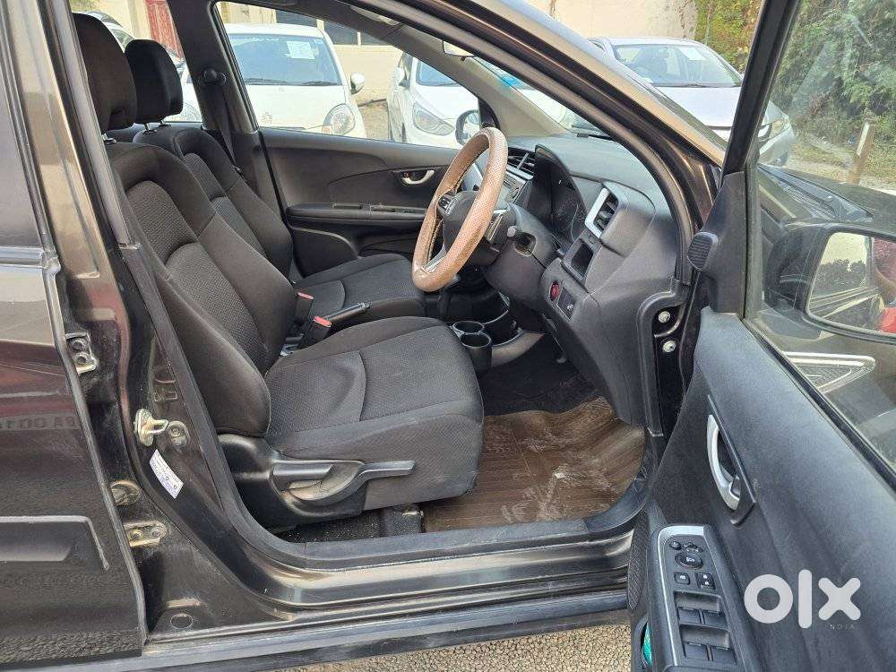 Honda Br-v I-vtec V Cvt, 2017, Petrol