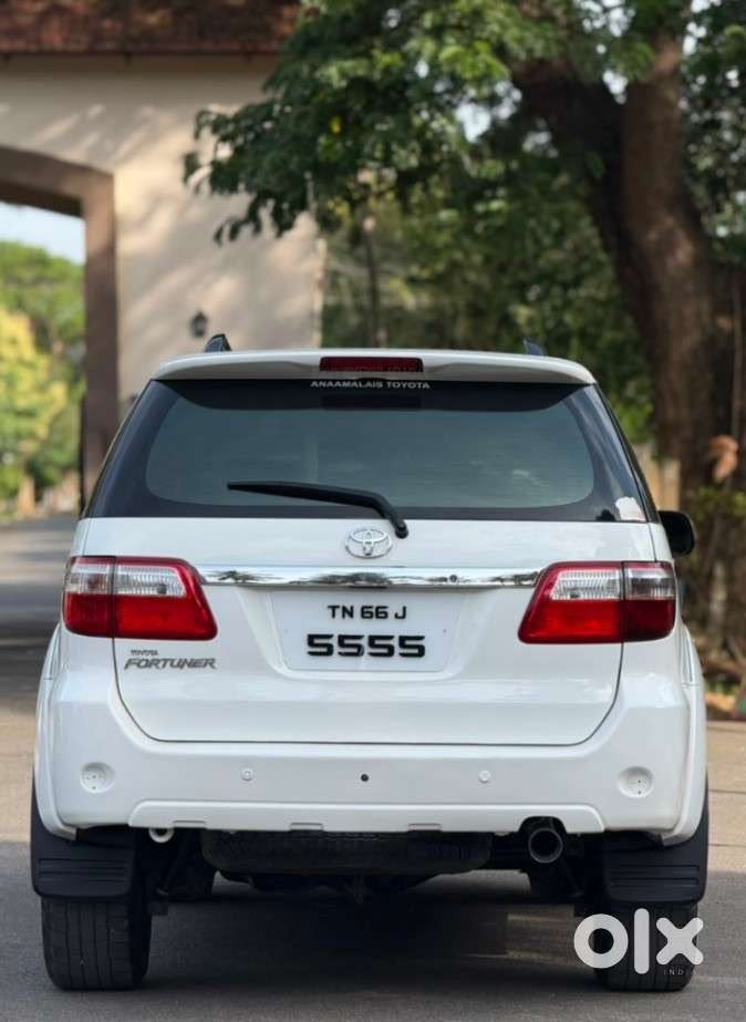 Toyota Fortuner 3.0 4x4 Manual, 2011, Diesel
