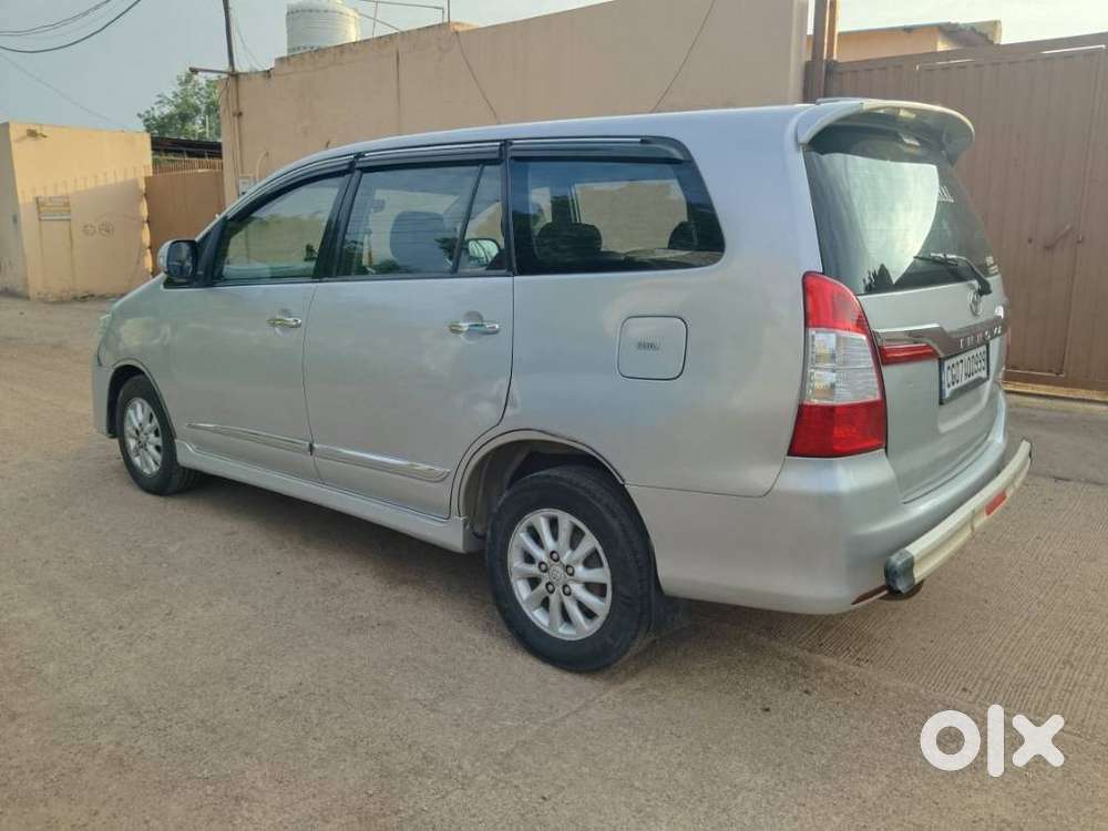 Toyota Innova 2.5 V 8 Str, 2014, Diesel
