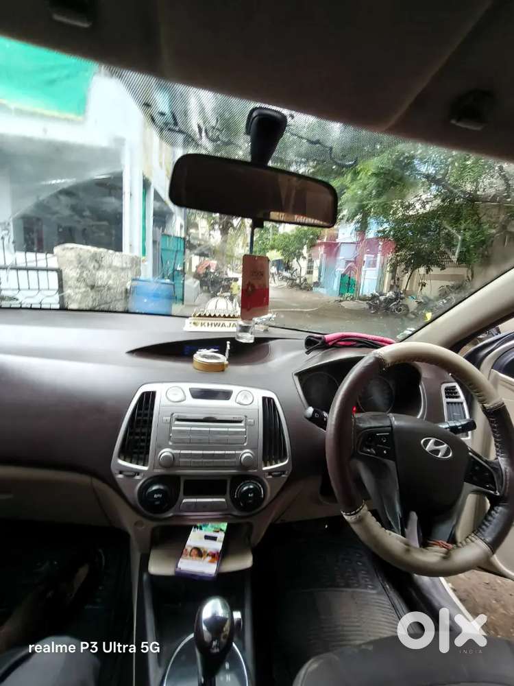 Model 2011 Automatic Petrol