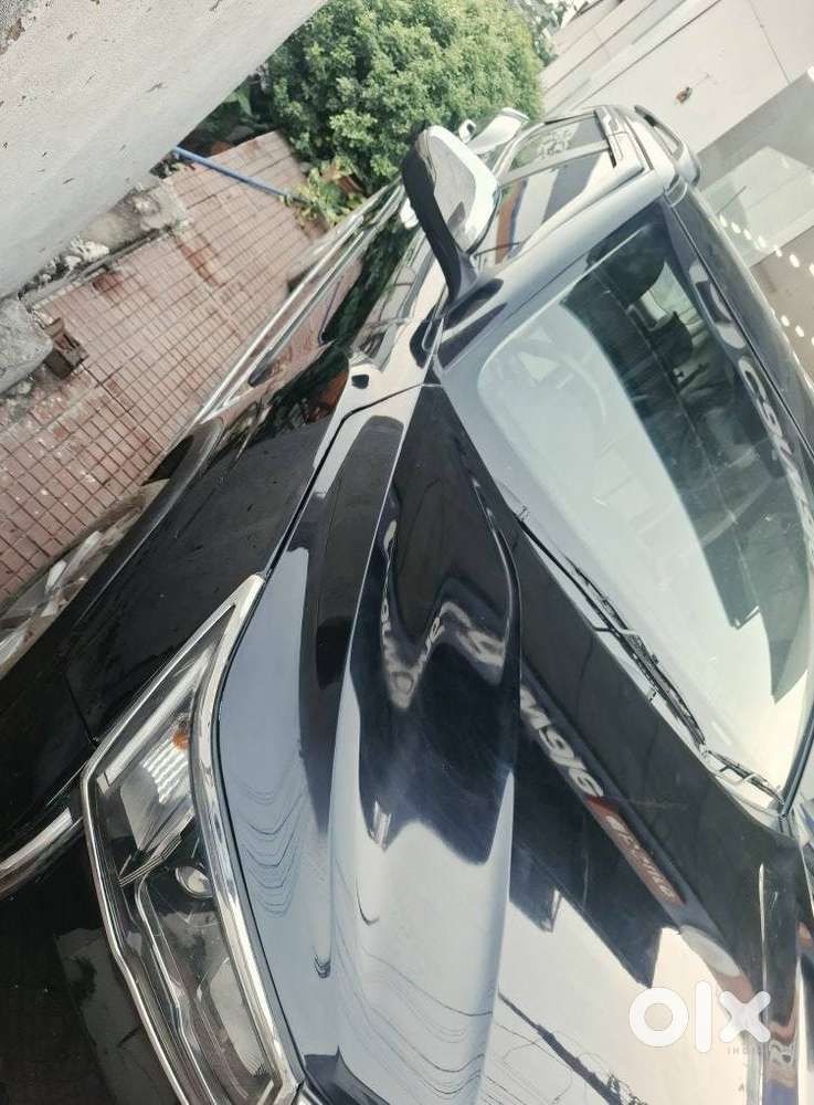 Mahindra Xuv300 W8, 2021, Petrol