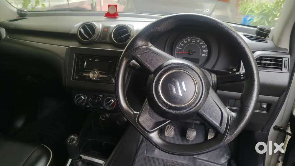 Maruti Suzuki Swift 2021 Manual Petrol
