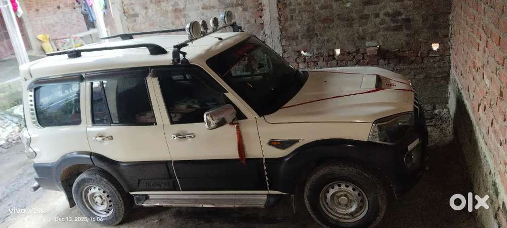 Mahindra Scorpio 2016 Diesel 111000 Km Driven