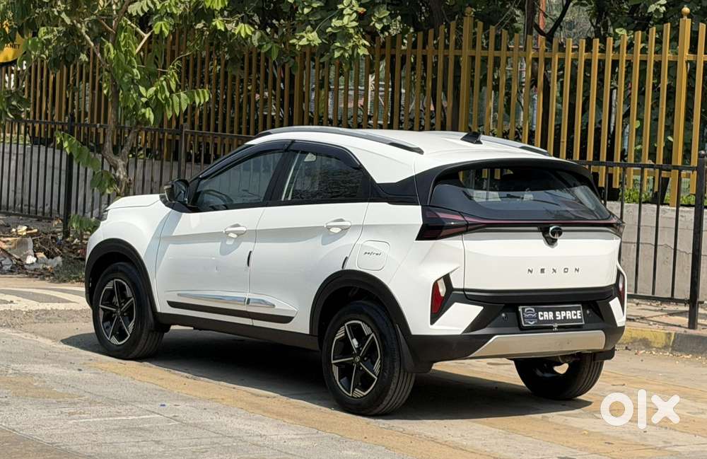 Tata Nexon, 2025, Petrol