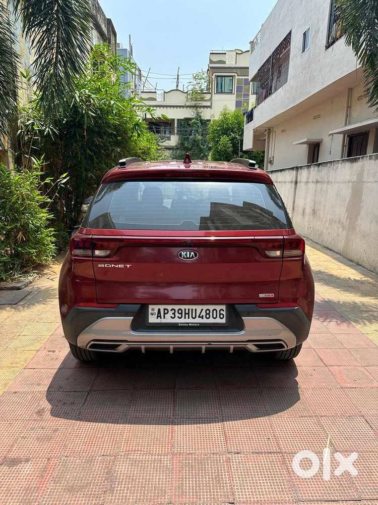 Kia Sonet Petrol 2021