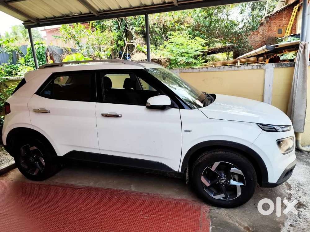 Hyundai Venue 2019 Petrol Well Maintained