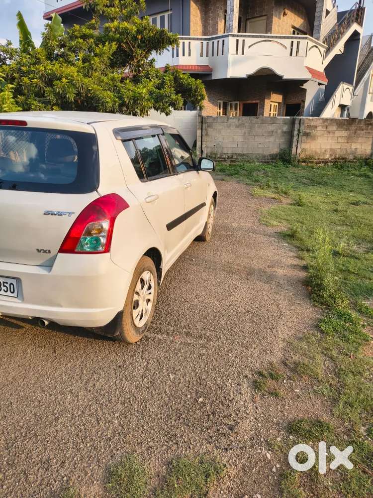 Maruti Suzuki Swift 2011 Petrol+cng