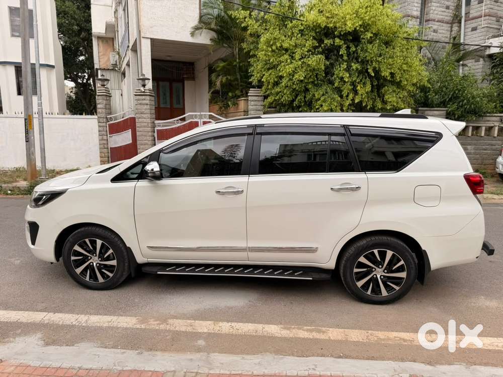 Toyota Innova Crysta 2.4 Z 7 Str, 2022, Diesel