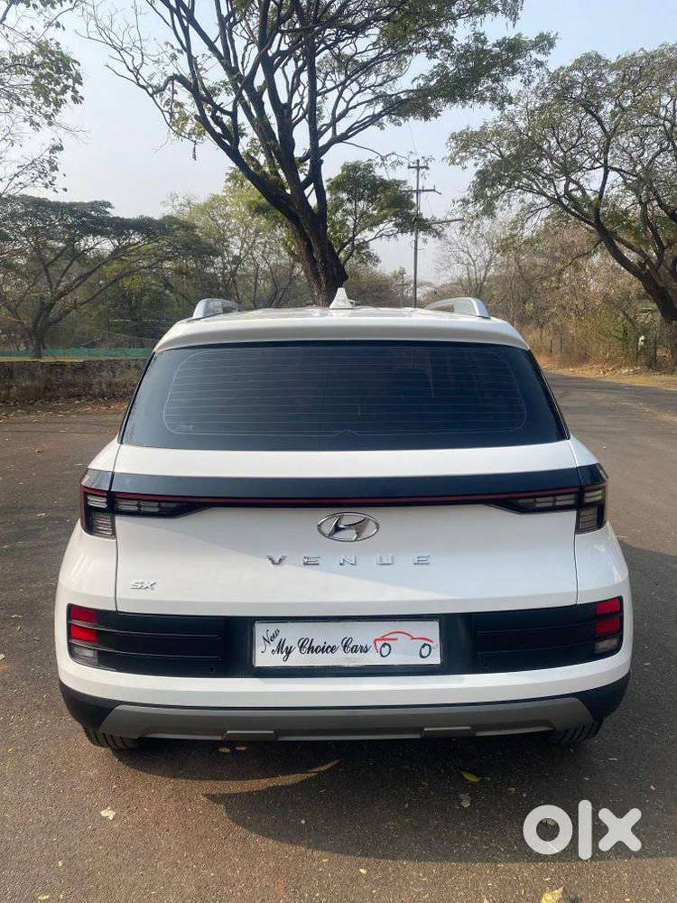 Hyundai Venue Sx Mt, 2024, Petrol