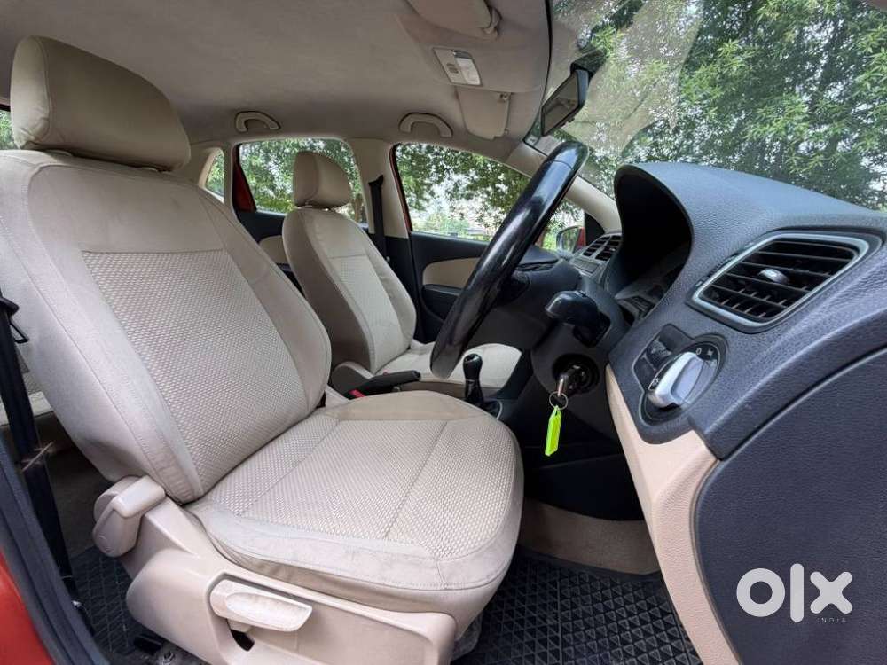 Volkswagen Polo Highline 1.6l Petrol, 2015, Petrol