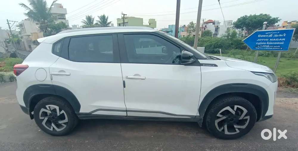 Nissan Magnite 1.0 Xv 2022 Petrol