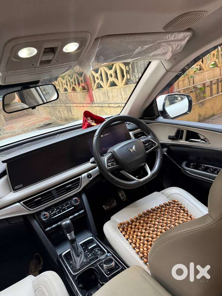 Mahindra Xuv700 Ax7 L Petrol Automatic Seven Seater2022