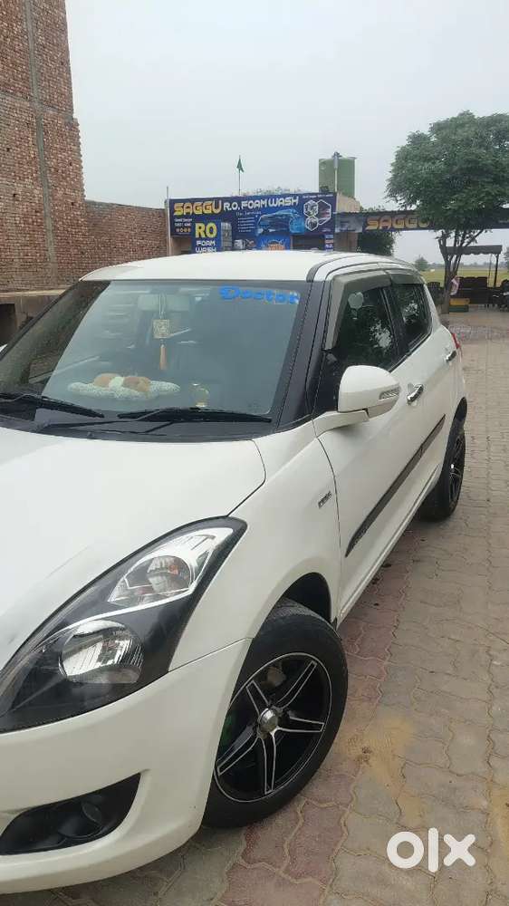 Maruti Suzuki Swift 2014 Diesel 97000 Km Driven