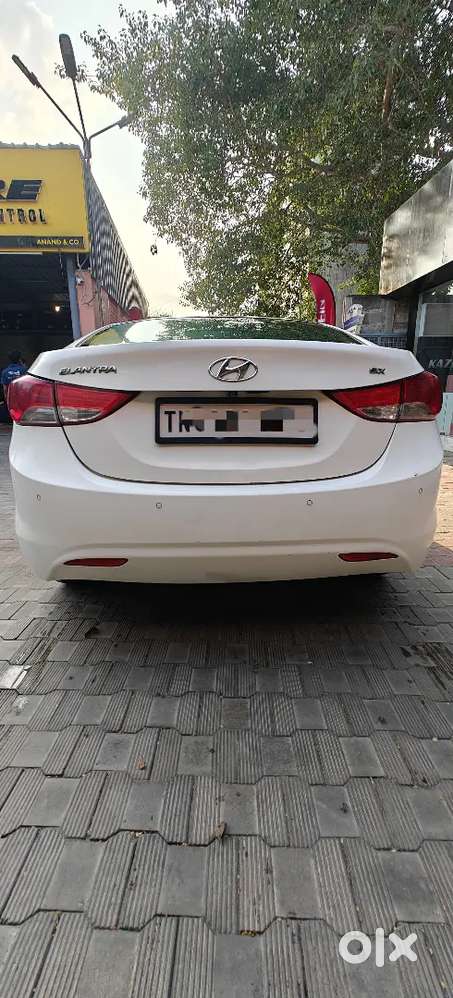 Hyundai Elantra 2013 Top End