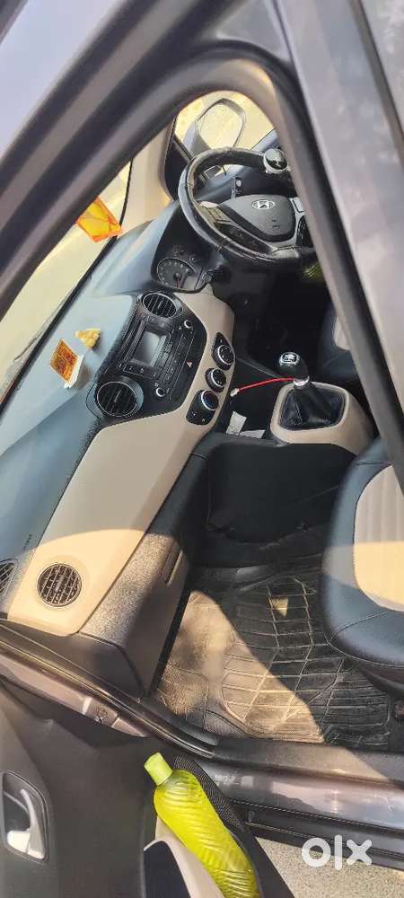 Hyundai Grand I10 2015 Petrol 40000 Km Driven