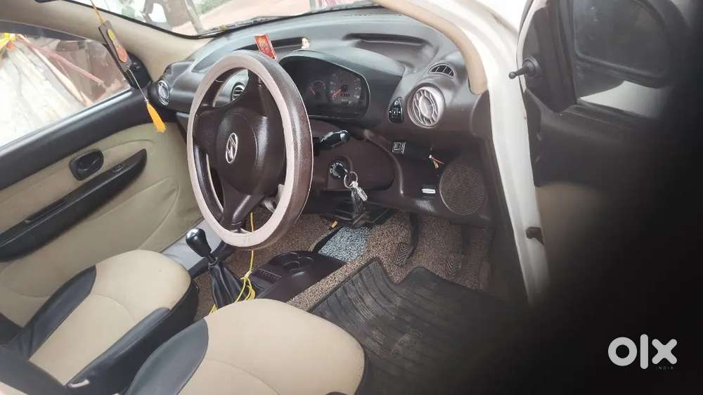 न्यू टायर न्यू बीमा सीएनजी चालू एसी चालू म्यूजिक चालू न्यू बैट्री