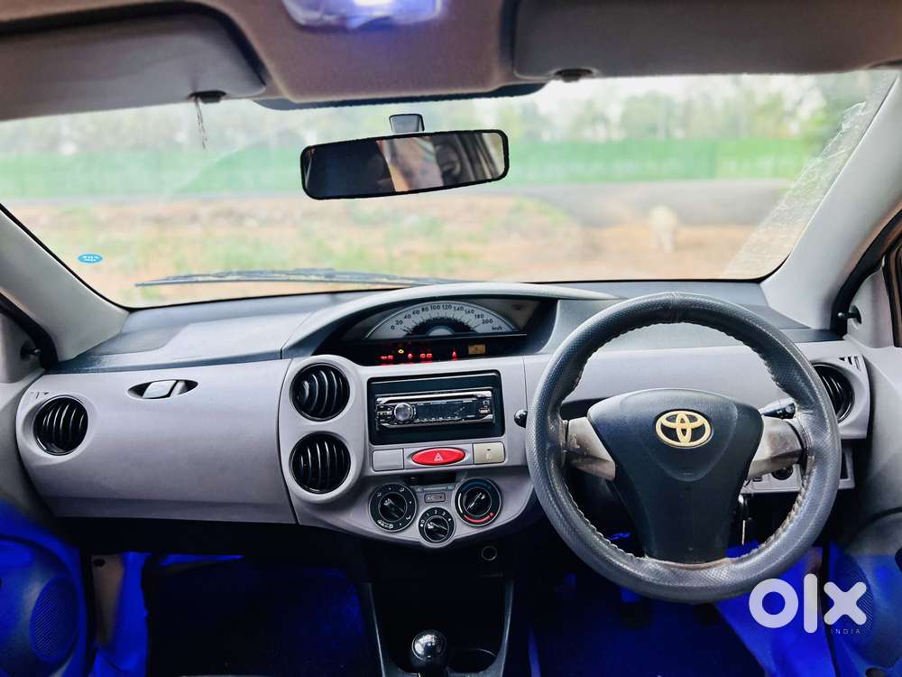 Toyota Etios 2010-2012 V, 2011, Petrol