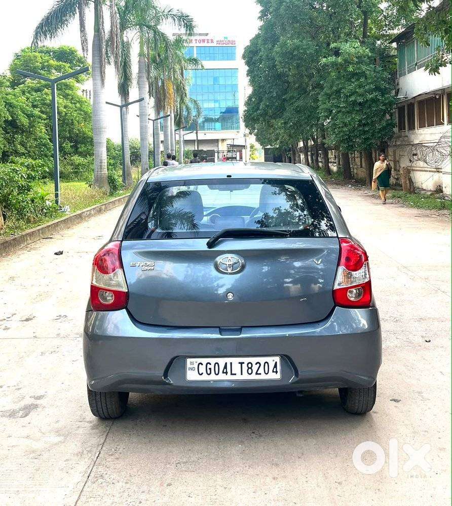 Toyota Etios Liva V Limited, 2017, Petrol