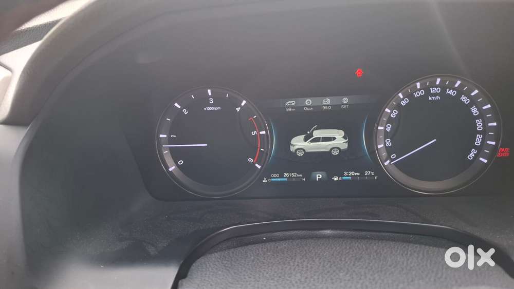 Mahindra Alturas G4 4x2 At, 2022, Diesel