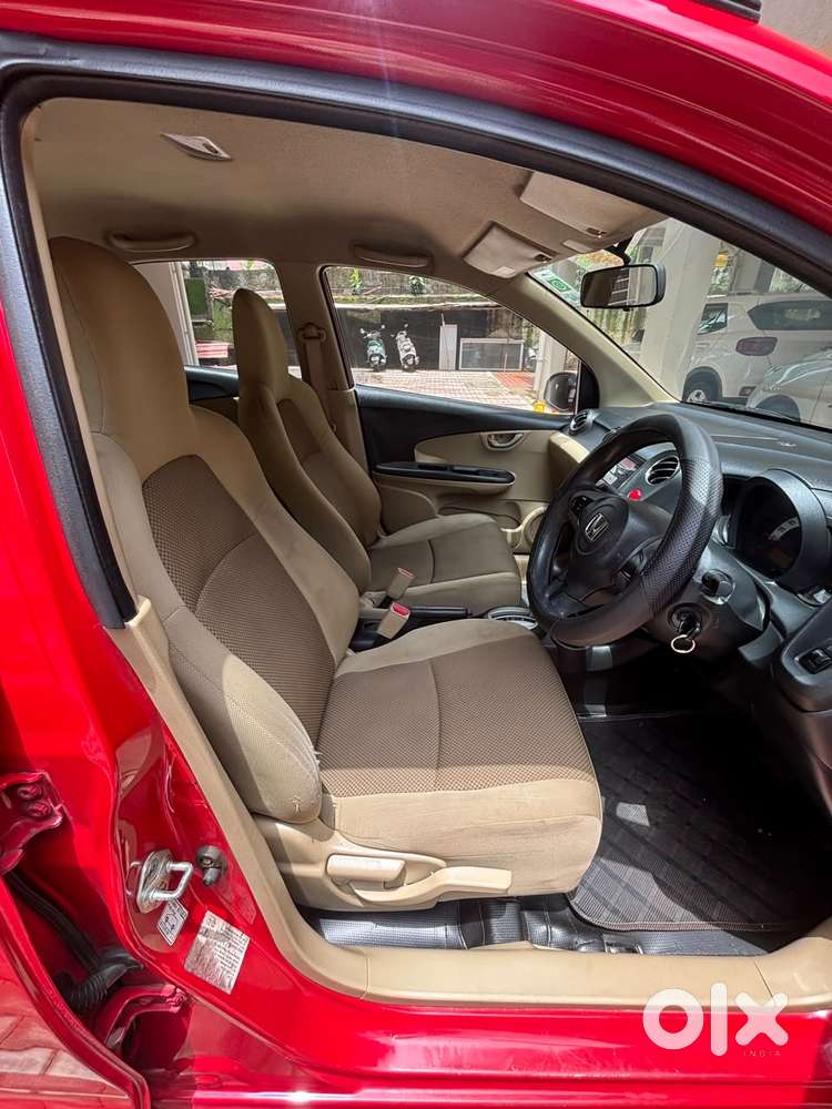 Honda Brio Vx At, 2014, Petrol