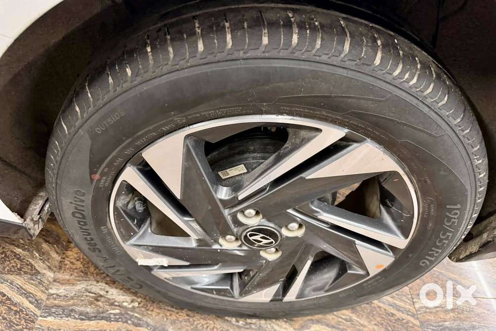 Hyundai New I20 1.5 Asta (o) Mt, 2021, Petrol