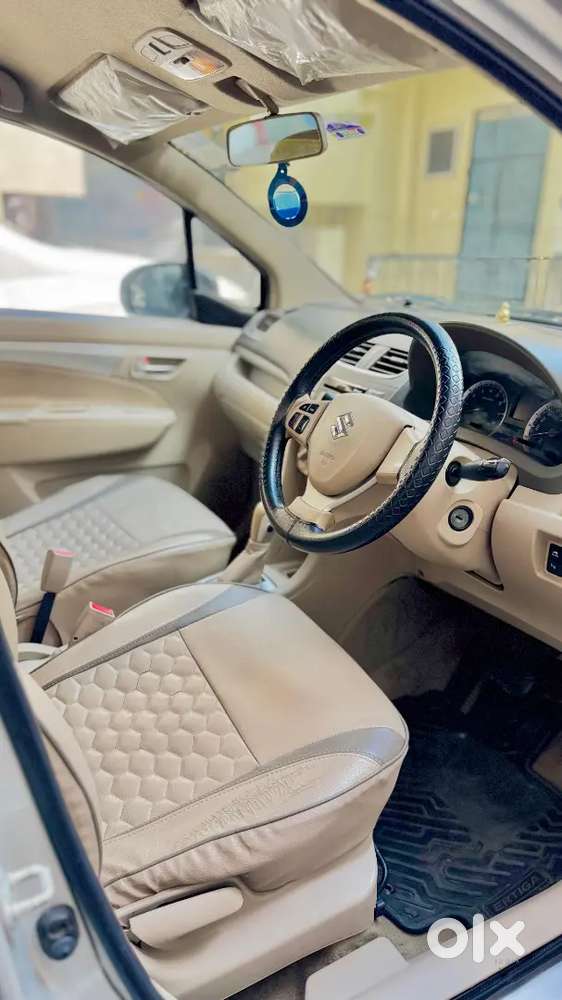 Ertiga Vxi+ 2017 Petrol Auto
1st Owner 72000km 
Full Insurance