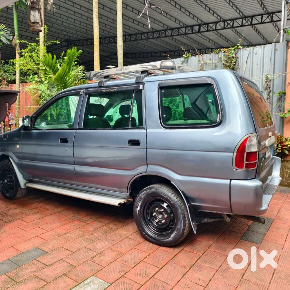 Chevrolet Tavera 2008 Car