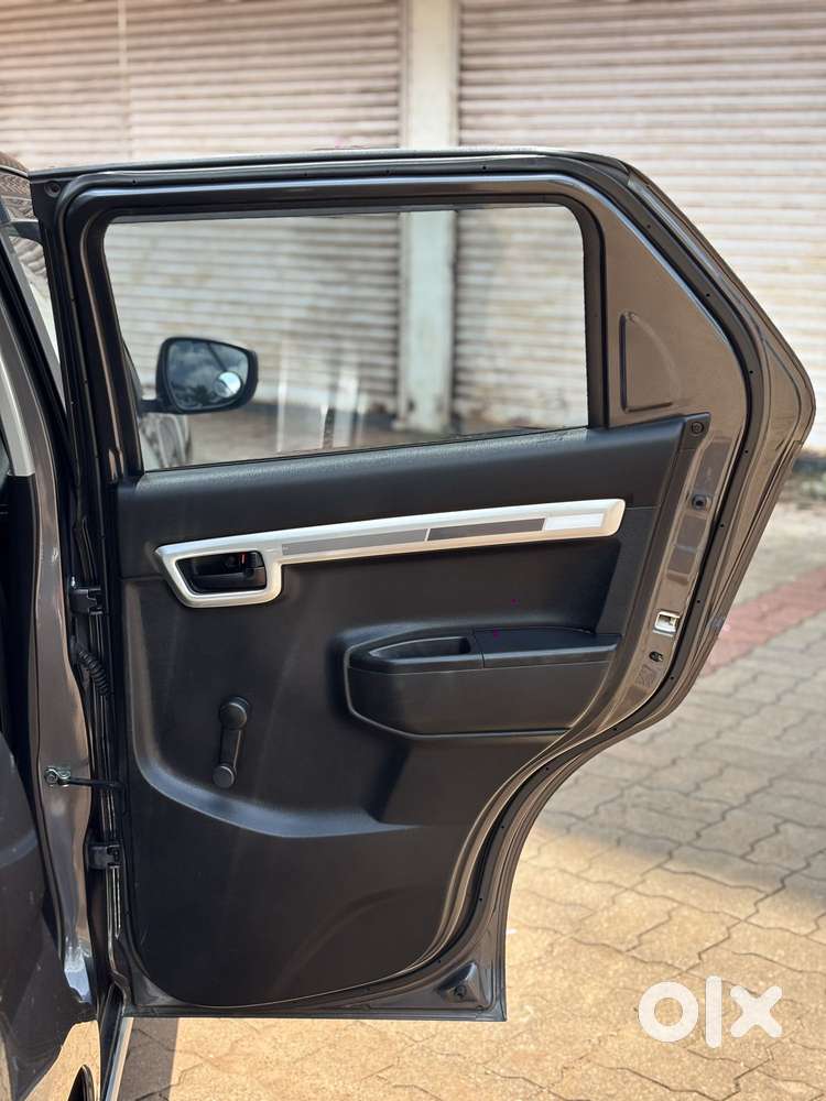 Maruti Suzuki S-presso Vxi Plus At, 2022, Petrol