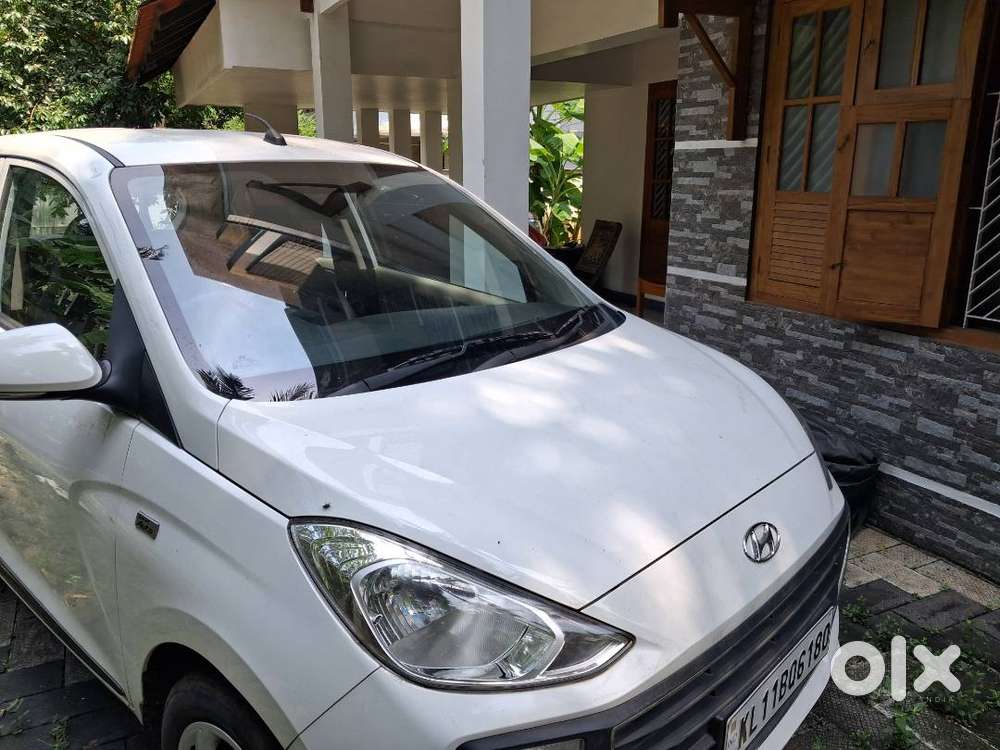 Single Driven Auto Santro In White Colour Ready For Immediate Sale