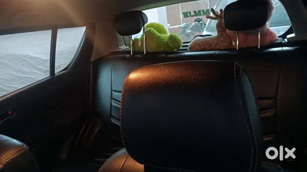 Maruti Suzuki Swift 2017. Top Model.petrol 49500 Km Driven