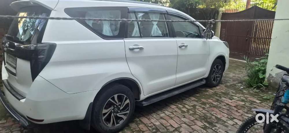Toyota Innova Crysta 2023 Diesel 71000 Km Driven