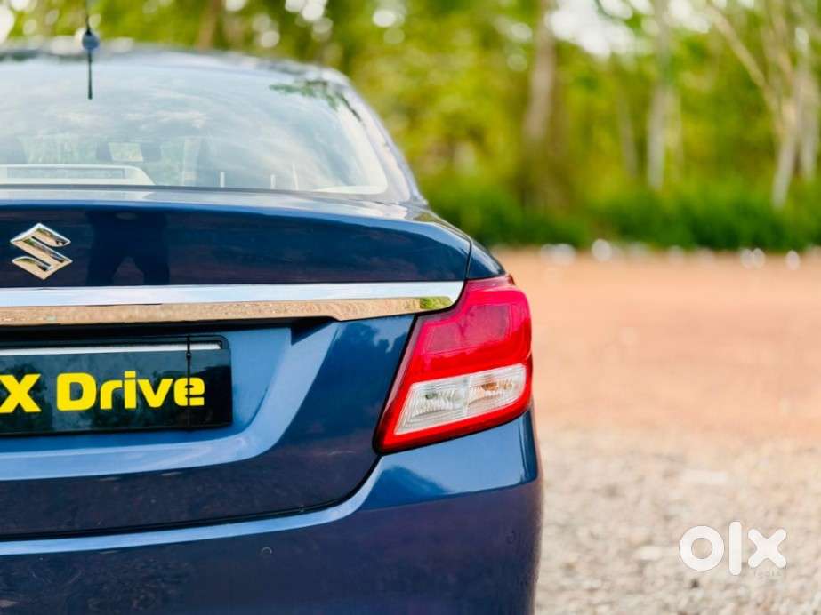 Maruti Suzuki Dzire Vxi Ags, 2022, Petrol