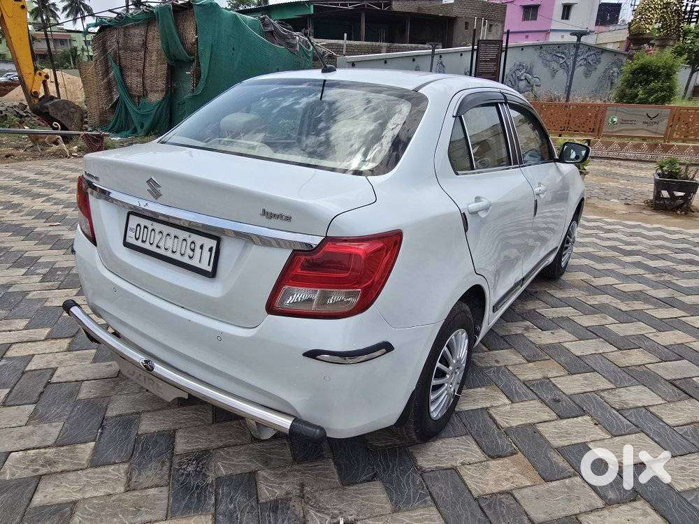 Maruti Suzuki Dzire 1.2 Vxi Amt, 2023, Petrol