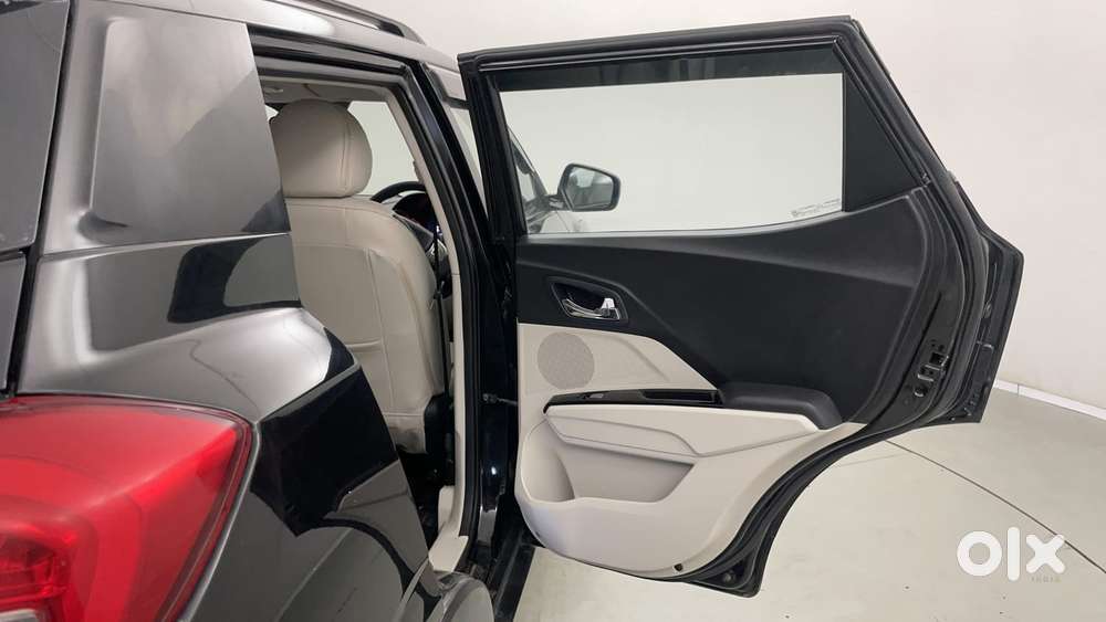 Mahindra Xuv300 W8 Amt Optional Diesel, 2023, Petrol