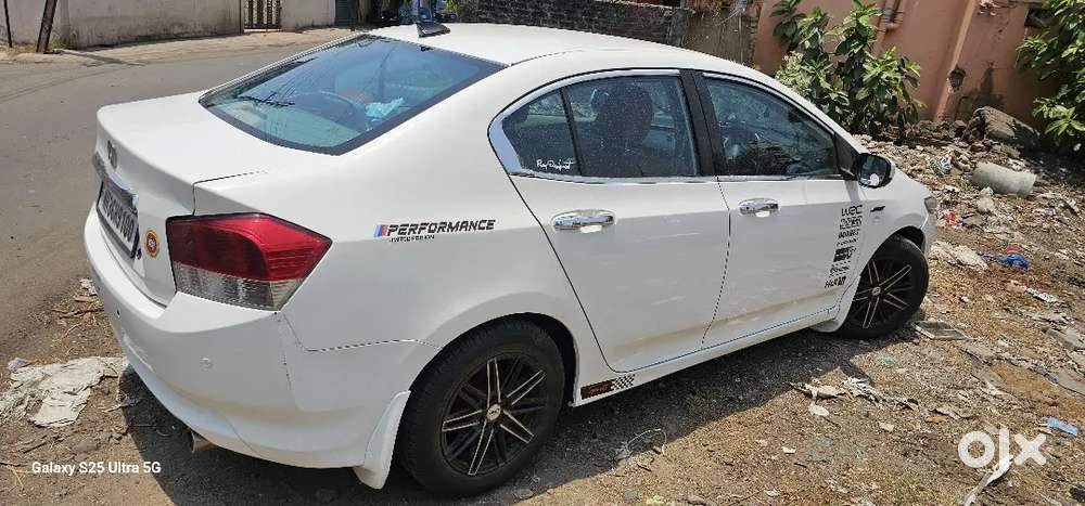 Well Maintained Honda City Ivtec With New Tyres