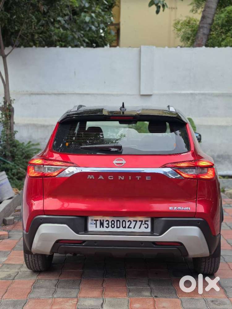Nissan Magnite N-connecta B4d 1.0 Amt Cng, 2025, Petrol