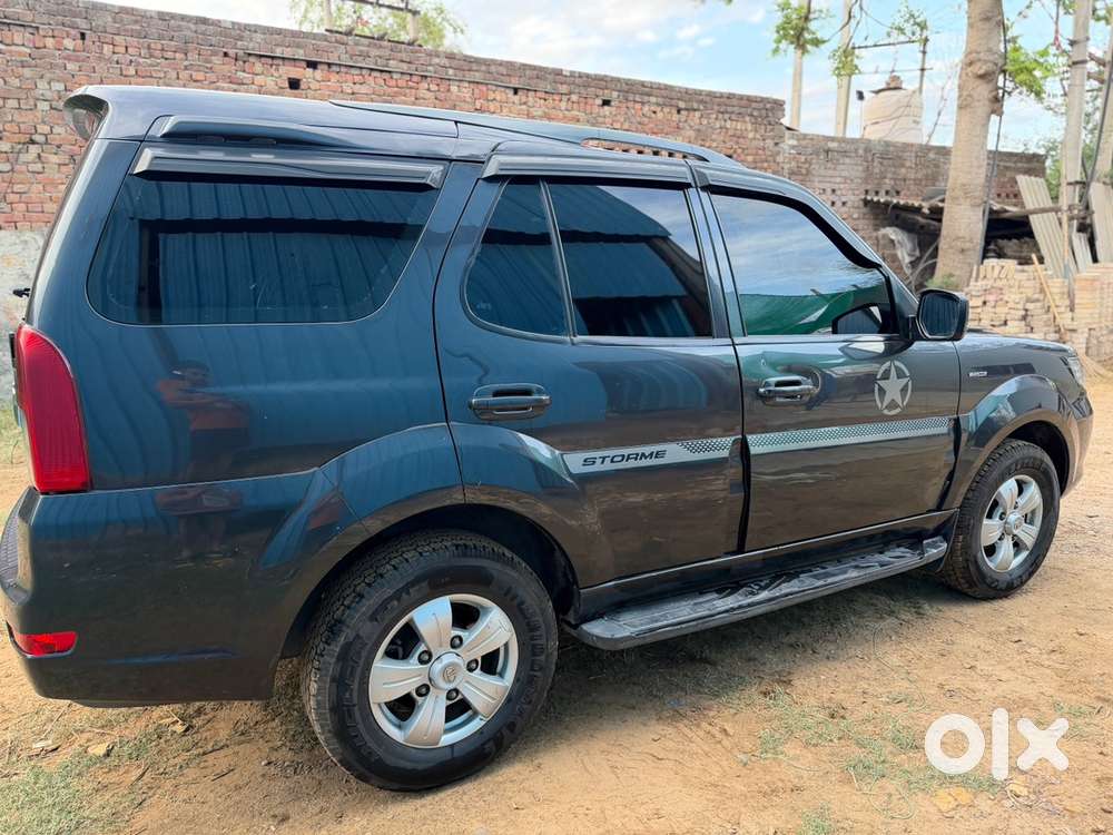 2018 Tata Safari Storme Diesel Manual Year