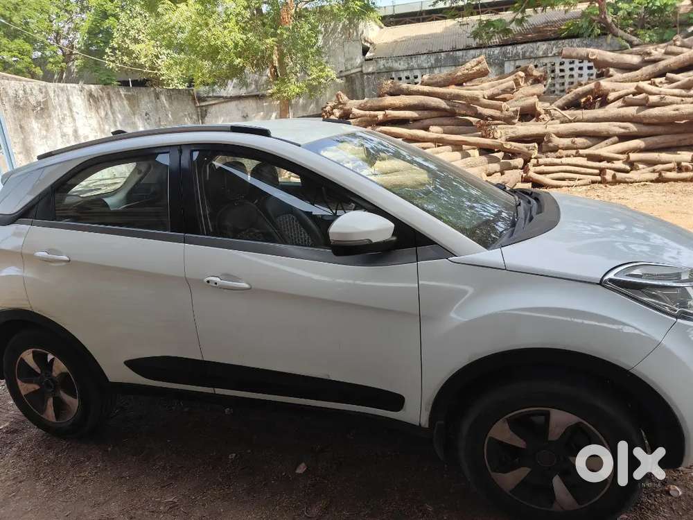 Tata Nexon 2018 Diesel 120000 Km Driven