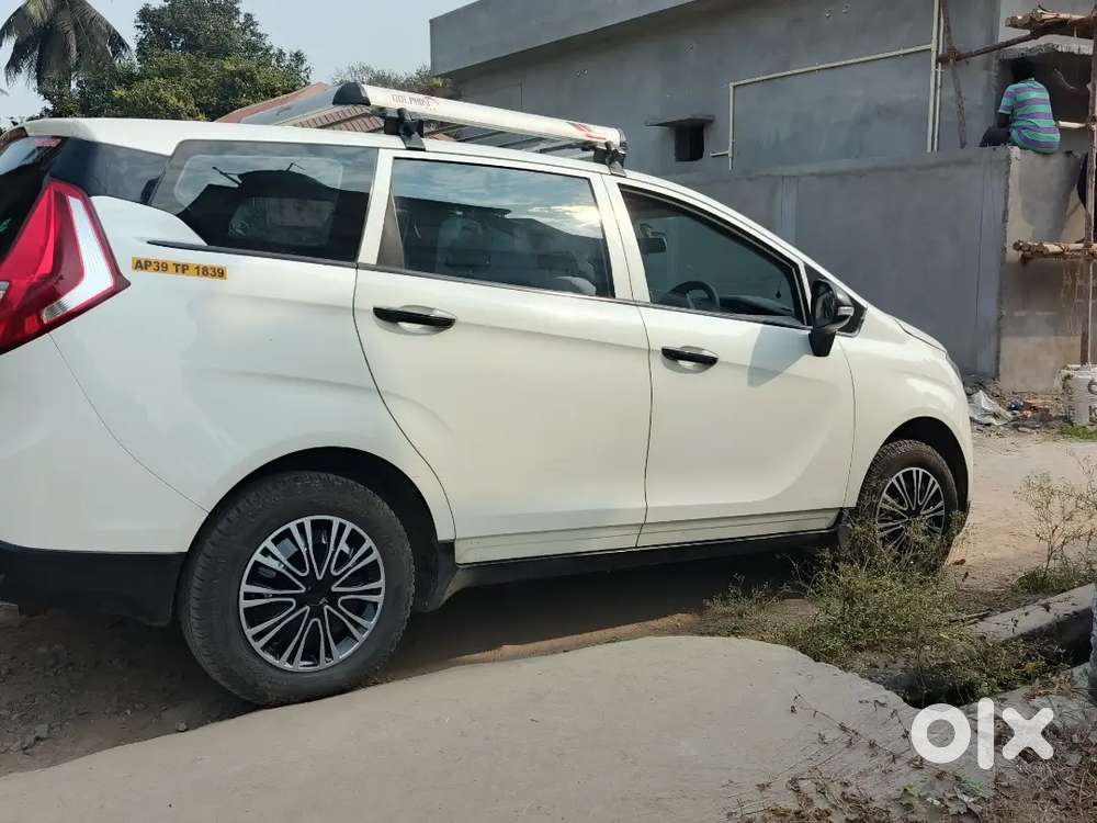 Mahendra Marazoo Very Good &jenune Showroom ట్రాక్ Vehicle