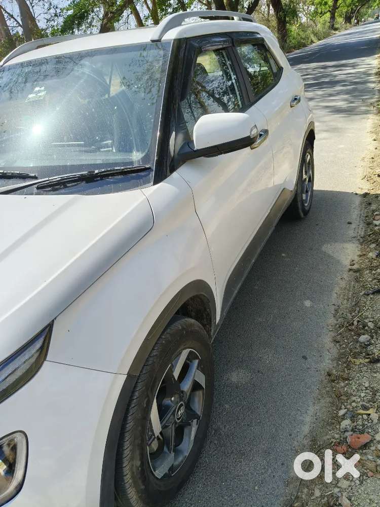 Hyundai Venue 2020 Diesel Well Maintained