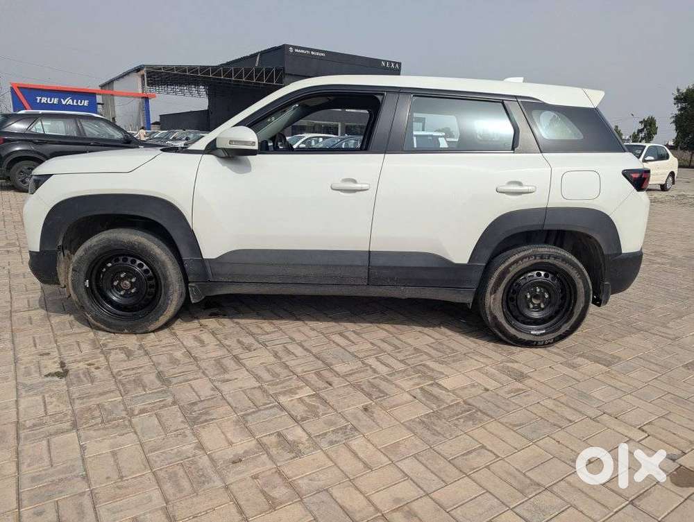 Maruti Suzuki Brezza 1.5 Lxi Cng, 2024