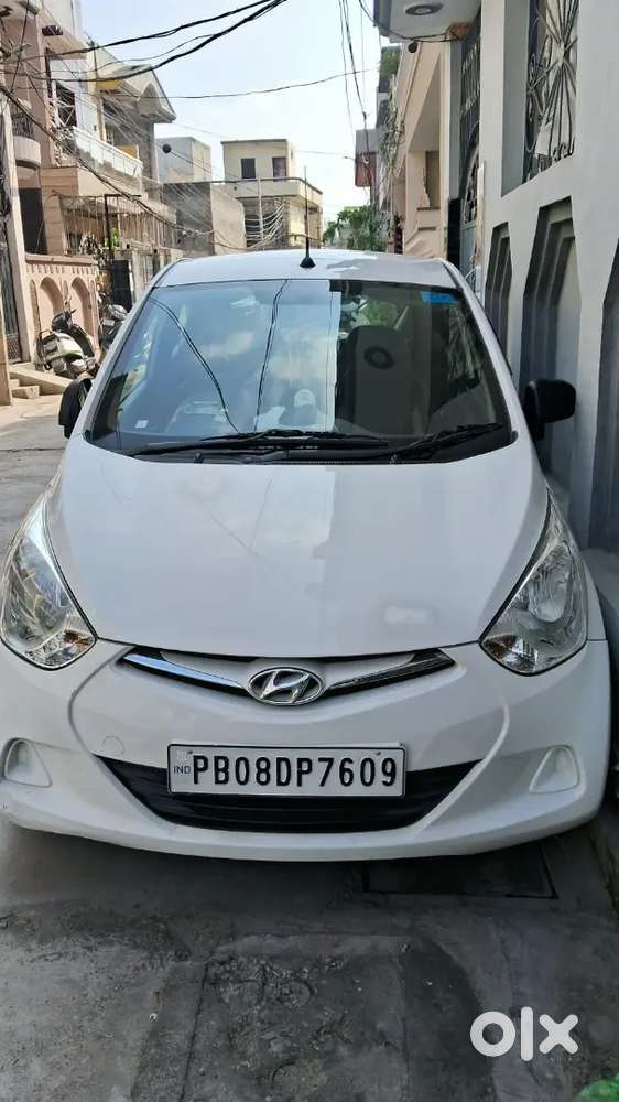Less Driven Eon(govt Employ Car) 2017 Hyundai Eon Mangna +