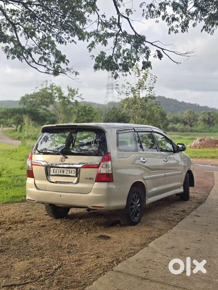 Toyota Innova 2013 V Diesel 180000km