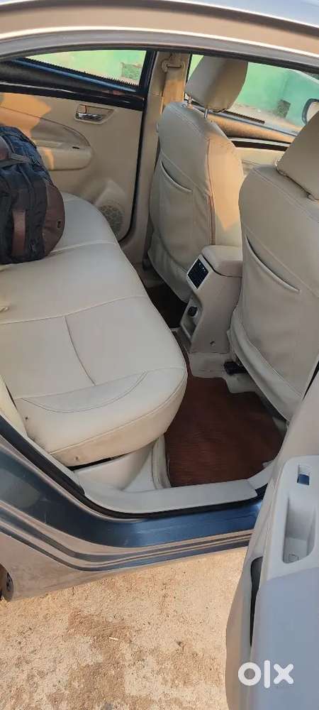 Maruti Suzuki Ciaz 2016 Zdi Plus, Push Start Button